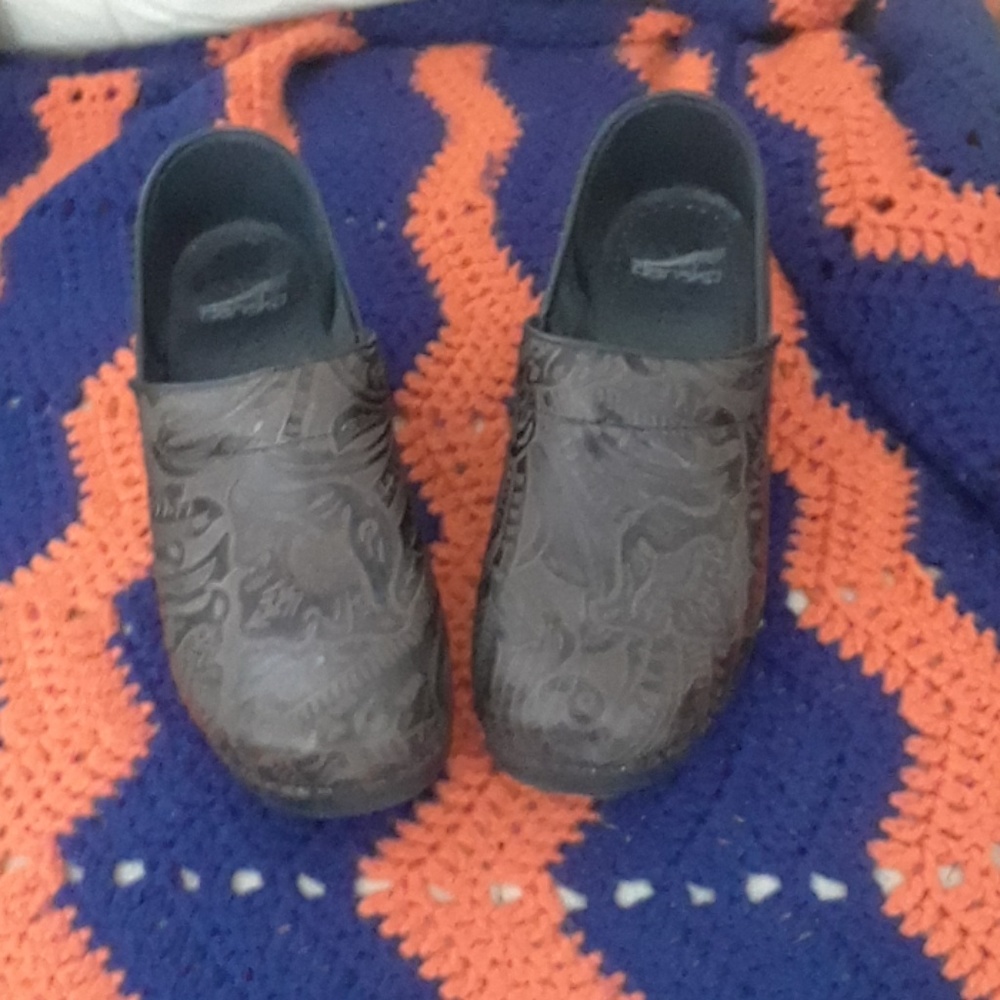 Ladies Dansko Shoes